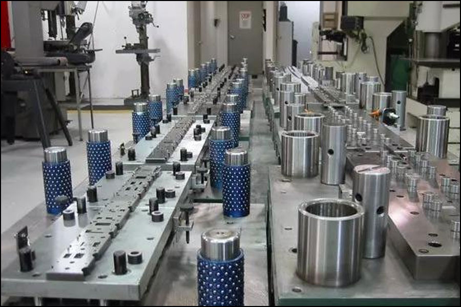 冷間変形ダイス鋼の加工特性と材料選定方法